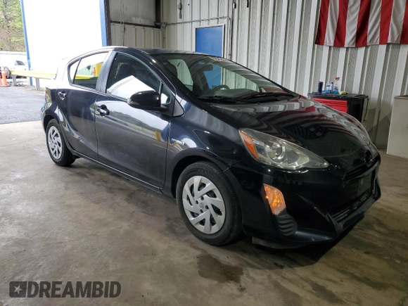 2016 Toyota Prius One z VIN JTDKDTB38G1121319, wystawiony jako Copart lot #55255145 z przebiegiem 45 371 mil mil oraz Czysty tytuł • Clean title. Historia ofert i sprzedaży dostępna na DreamBid. Obrazek 4.