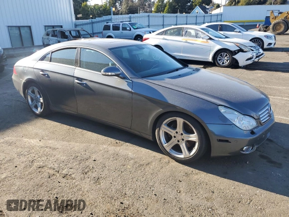 2008 Mercedes-Benz CLS 550 with VIN WDDDJ72X78A127146, listed as a Copart auction lot 43085125 with 162,953 mi miles and Non repairable. Bid and sale history available at DreamBid. Image 4.
