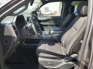 2019 Ford Expedition XLT z VIN 1FMJU1HT3KEA75175, wystawiony jako Copart lot #51834585 z przebiegiem 159 048 mil mil oraz Szkoda całkowita • Salvage title. Historia ofert i sprzedaży dostępna na DreamBid. Obrazek 7.