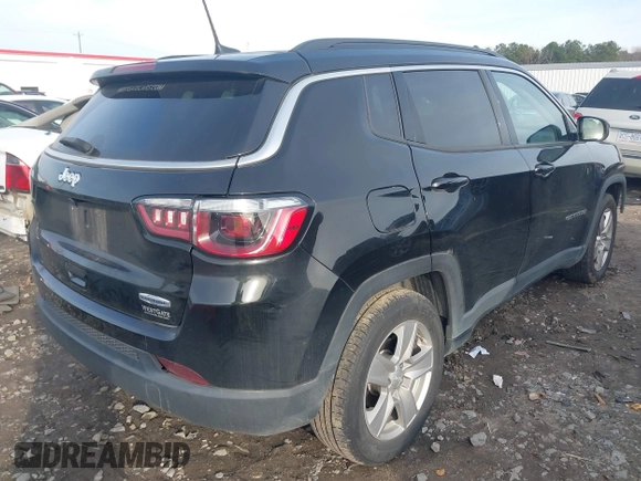 2022 Jeep Compass Latitude with VIN 3C4NJCBB3NT225221, listed as a IAAI auction lot 41092539 with 54,086 mi miles and . Bid and sale history available at carsss.com. Image 4.