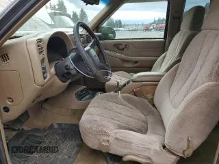 2001 GMC Sonoma SLS 1SF with VIN 1GTCS195218210808, listed as a Copart auction lot 52246115 with Not Provided miles and Clean Title. Bid and sale history available at carsss.com. Image 7.