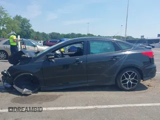 2015 Ford Focus SE с VIN 1FADP3F25FL332956, выставлен на аукционе IAAI как лот 42452810 с пробегом 131 983 миль миль и . История ставок и продаж доступна на DreamBid. Изображение 15.