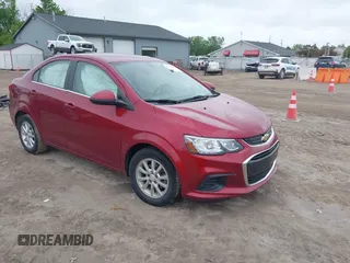 2020 Chevrolet Sonic LT with VIN 1G1JD5SB3L4140358, listed as a IAAI auction lot 42366223 with 60,050 mi miles and . Bid and sale history available at DreamBid. Image 1.