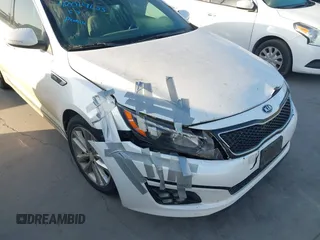 2015 Kia Optima SX Turbo with VIN 5XXGR4A69FG517335, listed as a IAAI auction lot 42014655 with 91,831 mi miles. Bid and sale history available at carsss.com. Image 6.