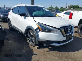 2020 Nissan Kicks SR z VIN 3N1CP5DV4LL485202, wystawiony jako IAAI lot #42195025 z przebiegiem 44 528 mil mil oraz . Historia ofert i sprzedaży dostępna na DreamBid. Obrazek 13.