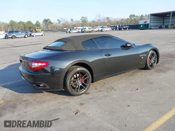 2016 Maserati GranTurismo Convertible Sport with VIN ZAM45VMA8G0158580, listed as a IAAI auction lot 41527347 with 47,344 mi miles. Bid and sale history available at carsss.com. Image 4.