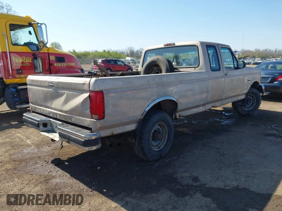 1997 Ford F-250 with VIN 1FTHX25G1VEC11525, listed as a IAAI auction lot 42063357 with 226,222 mi miles and . Bid and sale history available at DreamBid. Image 4.