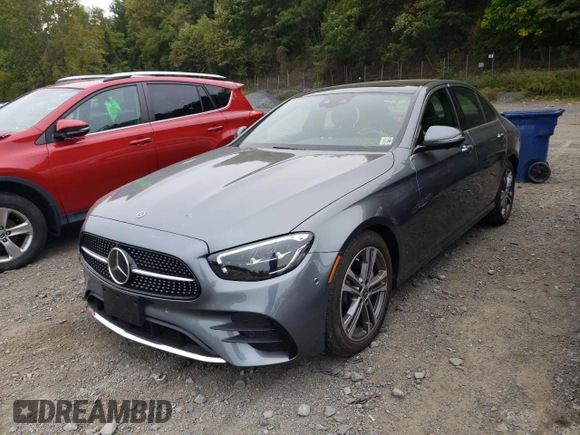 2021 Mercedes-Benz E 350 with VIN W1KZF8EB2MA926131, listed as a Copart auction lot 61030212 with 4,510 mi miles and . Bid and sale history available at DreamBid. Image 2.