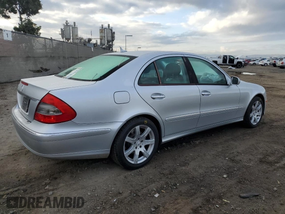 2007 Mercedes-Benz E 350 z VIN WDBUF56X47A983043, wystawiony jako Copart lot #42838625 z przebiegiem 127 591 mil mil oraz Szkoda całkowita • Salvage title. Historia ofert i sprzedaży dostępna na DreamBid. Obrazek 3.