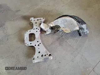 2021 Ferrari SF90 z VIN ZFF95NLA8M0263161, wystawiony jako Copart lot #44430285 z przebiegiem 6090 mil mil oraz Tytuł czysty. Historia ofert i sprzedaży dostępna na DreamBid. Obrazek 12.