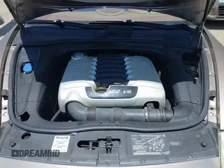 2005 Porsche Cayenne z VIN WP1AA29P55LA24408, wystawiony jako IAAI lot #42398234 z przebiegiem 237 890 mil mil oraz . Historia ofert i sprzedaży dostępna na DreamBid. Obrazek 10.