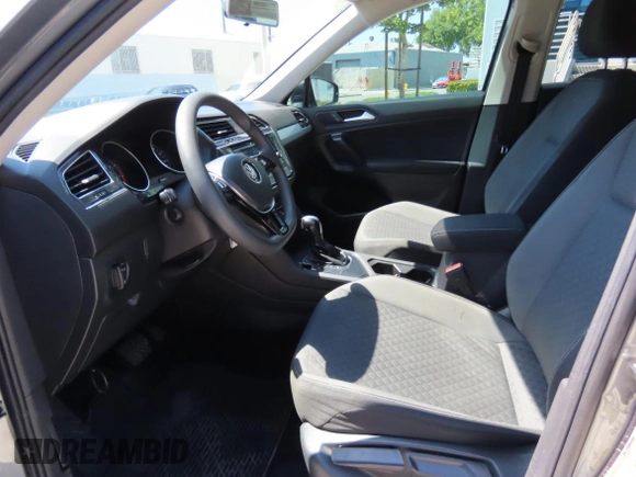 2021 Volkswagen Tiguan S with VIN 3VV1B7AX2MM125993, listed as a Copart auction lot 55641825 with 95,479 mi miles and Clean Title. Bid and sale history available at DreamBid. Image 9.