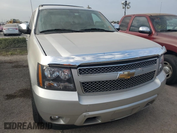 2011 Chevrolet Avalanche LT with VIN 3GNTKFE39BG212639, listed as a Copart auction lot 76450714 with 0 mi miles and Salvage Title. Bid and sale history available at carsss.com. Image 5.