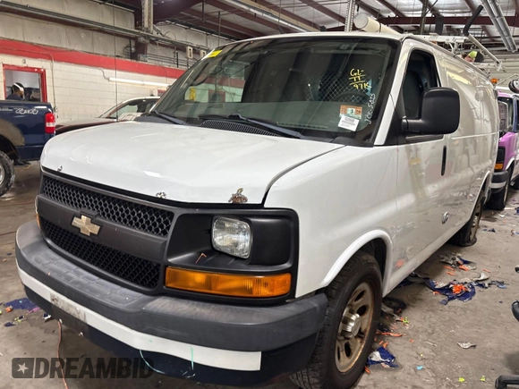 2011 Chevrolet Express Cargo z VIN 1GCSGAFX2B1185633, wystawiony jako IAAI lot #42568752 z przebiegiem 97 908 mil mil oraz . Historia ofert i sprzedaży dostępna na DreamBid. Obrazek 12.