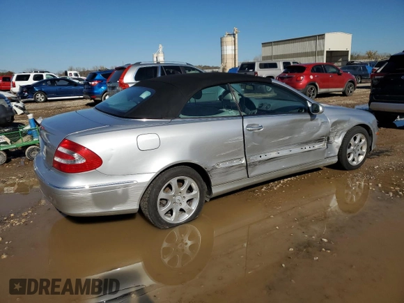 2004 Mercedes-Benz CLK 320 z VIN WDBTK65G44T019718, wystawiony jako Copart lot #79489734 z przebiegiem 206 148 mil mil oraz Szkody całkowita. Historia ofert i sprzedaży dostępna na DreamBid. Obrazek 3.