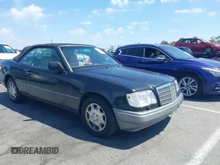 1994 Mercedes-Benz E 320 with VIN WDBEA66E7RC004579, listed as a IAAI auction lot 42170487 with 118,530 mi miles and . Bid and sale history available at DreamBid. Image 1.