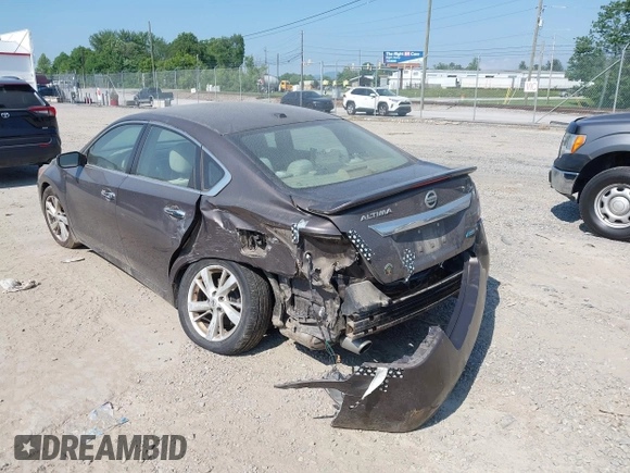 2013 Nissan Altima SV with VIN 1N4AL3AP9DC912306, listed as a IAAI auction lot 42547455 with 184,854 mi miles and . Bid and sale history available at DreamBid. Image 3.