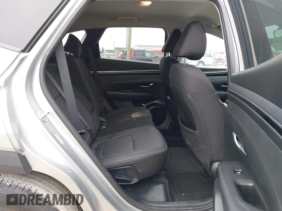 2022 Hyundai Tucson SEL z VIN 5NMJB3AE4NH092795, wystawiony jako IAAI lot #41945158 z przebiegiem 40 441 mil mil oraz . Historia ofert i sprzedaży dostępna na DreamBid. Obrazek 8.