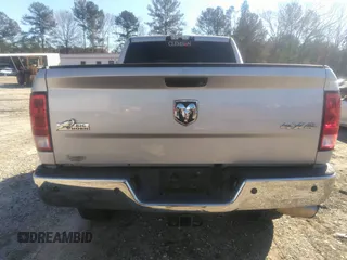 2017 Ram 2500 Big Horn with VIN 3C6UR5DL3HG613026, listed as a IAAI auction lot 41168929 with 110,708 mi miles. Bid and sale history available at carsss.com. Image 17.