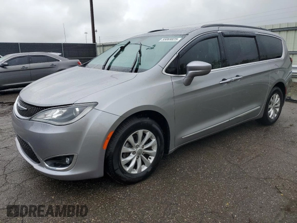 2017 Chrysler Pacifica Touring L with VIN 2C4RC1BG2HR552731, listed as a Copart auction lot 55069825 with 33,315 mi miles and Salvage Title. Bid and sale history available at DreamBid. Image 1.