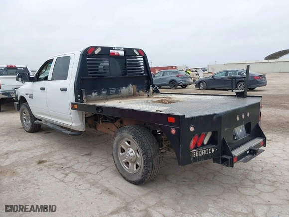 2018 Ram 2500 Tradesman with VIN 3C6UR5HJXJG293850, listed as a IAAI auction lot 41521600 with 151,477 mi miles. Bid and sale history available at carsss.com. Image 3.