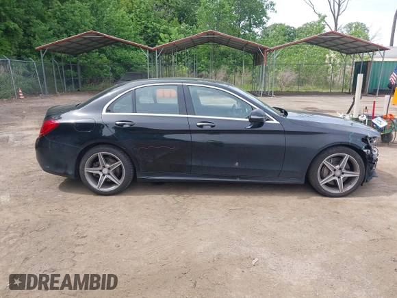 2017 Mercedes-Benz C 300 с VIN 55SWF4KB4HU194641, выставлен на аукционе IAAI как лот 42235717 с пробегом 106 238 миль миль и . История ставок и продаж доступна на DreamBid. Изображение 13.