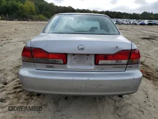 2001 Honda Accord LX with VIN 1HGCG16401A073312, listed as a Copart auction lot 71996444 with 232,315 mi miles and Salvage title. Bid and sale history available at DreamBid. Image 6.