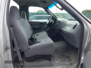 2004 Ford F-150 XL с VIN 2FTRF17W64CA84331, выставлен на аукционе IAAI как лот 42402056 с пробегом 271 831 миль миль и . История ставок и продаж доступна на DreamBid. Изображение 5.