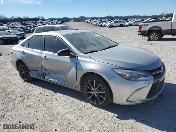 2015 Toyota Camry XLE with VIN 4T1BF1FK7FU033922, listed as a Copart auction lot 47387865 with 124,876 mi miles and Clean Title. Bid and sale history available at carsss.com. Image 4.