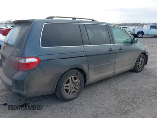2006 Honda Odyssey EX with VIN 5FNRL38406B452001, listed as a IAAI auction lot 41686017 with 374,896 mi miles. Bid and sale history available at carsss.com. Image 4.