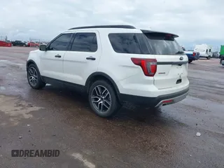 2016 Ford Explorer Sport with VIN 1FM5K8GT2GGB53815, listed as a IAAI auction lot 42172907 with 123,853 mi miles and . Bid and sale history available at carsss.com. Image 3.