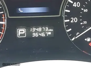 2015 Nissan Pathfinder Platinum with VIN 5N1AR2MM5FC710226, listed as a IAAI auction lot 41564306 with 134,873 mi miles. Bid and sale history available at carsss.com. Image 16.