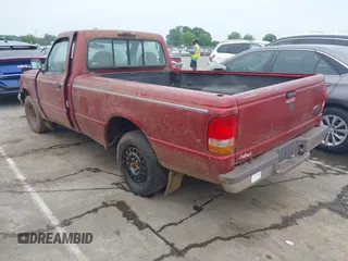 1997 Ford Ranger XLT z VIN 1FTCR10A3VPB61037, wystawiony jako IAAI lot #42298984 z przebiegiem 123 429 mil mil oraz . Historia ofert i sprzedaży dostępna na DreamBid. Obrazek 3.