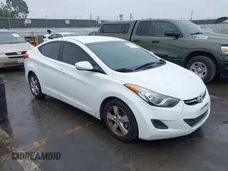 2013 Hyundai Elantra GLS z VIN 5NPDH4AE2DH334258, wystawiony jako IAAI lot #41872755 z przebiegiem 144 705 mil mil oraz . Historia ofert i sprzedaży dostępna na DreamBid. Obrazek 1.