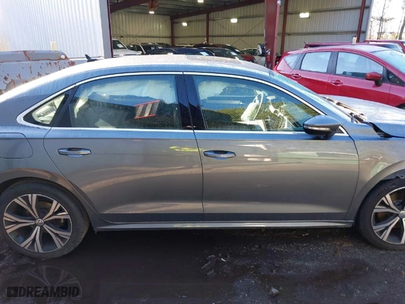 2022 Volkswagen Passat 2.0T SE with VIN 1VWSA7A38NC003707, listed as a IAAI auction lot 41853451 with 26,839 mi miles. Bid and sale history available at carsss.com. Image 13.