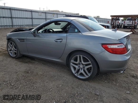 2014 Mercedes-Benz SLK 250 with VIN WDDPK4HA0EF091357, listed as a Copart auction lot 82316804 with 71,993 mi miles and Salvage title. Bid and sale history available at DreamBid. Image 2.