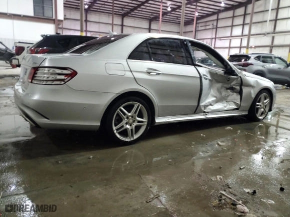 2014 Mercedes-Benz E-Class E 350 Luxury with VIN WDDHF8JB2EA810558, listed as a Copart auction lot 46313765 with 137,365 mi miles and Non Repairable. Bid and sale history available at carsss.com. Image 3.