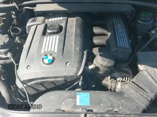 2007 BMW 3 Series 328xi с VIN WBAWV53557P076795, выставлен на аукционе IAAI как лот 42215676 с пробегом 125 463 миль миль и . История ставок и продаж доступна на DreamBid. Изображение 12.