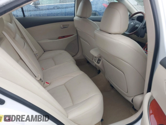 2010 Lexus ES with VIN JTHBK1EG0A2371565, listed as a IAAI auction lot 42011638 with 82,255 mi miles. Bid and sale history available at carsss.com. Image 8.