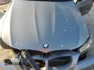 2011 BMW 3 Series 328i z VIN WBAPH7G54BNM55230, wystawiony jako Copart lot #52438875 z przebiegiem Nie podano mil oraz Szkoda całkowita • Salvage title. Historia ofert i sprzedaży dostępna na DreamBid. Obrazek 11.