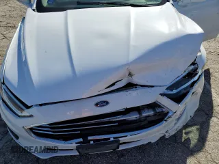2019 Ford Fusion Hybrid SEL with VIN 3FA6P0MU6KR235742, listed as a Copart auction lot 46044323 with 61,172 mi miles. Bid and sale history available at carsss.com. Image 12.
