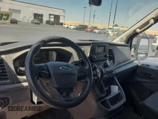 2020 Ford Transit Cargo z VIN 1FTBR1XG3LKB79165, wystawiony jako IAAI lot #42763042 z przebiegiem 140 992 mil mil oraz . Historia ofert i sprzedaży dostępna na DreamBid. Obrazek 44.