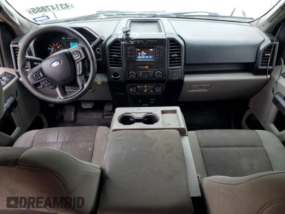 2016 Ford F-150 XL with VIN 1FTEX1CF3GKE26318, listed as a Copart auction lot 43147885 with 261,869 mi miles and Salvage Title. Bid and sale history available at carsss.com. Image 8.