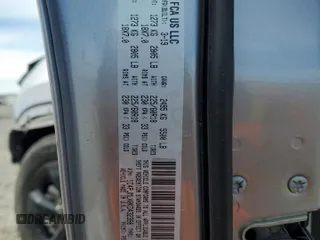 2019 Jeep Cherokee Latitude Plus z VIN 1C4PJMLX0KD432398, wystawiony jako Copart lot #56153735 z przebiegiem Nie podano mil oraz Szkoda całkowita • Salvage title. Historia ofert i sprzedaży dostępna na DreamBid. Obrazek 13.