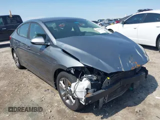 2017 Hyundai Elantra Value Edition z VIN KMHD84LF5HU152826, wystawiony jako IAAI lot #42264137 z przebiegiem 130 957 mil mil oraz . Historia ofert i sprzedaży dostępna na DreamBid. Obrazek 1.