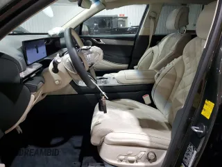 2025 Genesis GV80 Prestige z VIN KMUHEESC4SU250360, wystawiony jako Copart lot #55827155 z przebiegiem 3 214 mil mil oraz Szkoda całkowita • Salvage title. Historia ofert i sprzedaży dostępna na DreamBid. Obrazek 7.