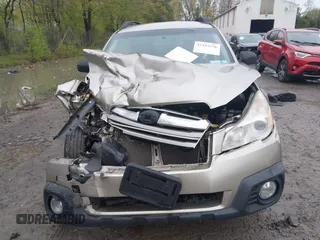 2014 Subaru Outback Premium с VIN 4S4BRBCC2E3264564, выставлен на аукционе IAAI как лот 42193356 с пробегом 121 460 миль миль и . История ставок и продаж доступна на DreamBid. Изображение 6.