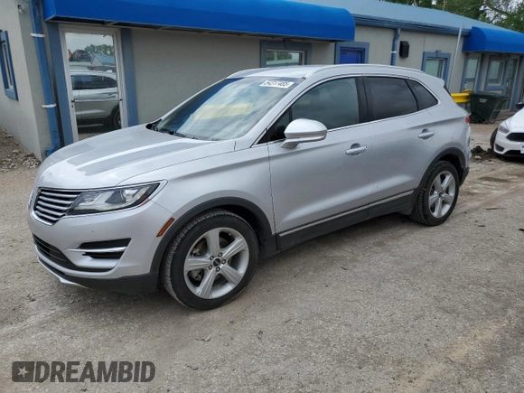 2018 Lincoln MKC Premiere z VIN 5LMCJ1C9XJUL07396, wystawiony jako Copart lot #54317485 z przebiegiem 185 589 mil mil oraz Szkoda całkowita • Salvage title. Historia ofert i sprzedaży dostępna na DreamBid. Obrazek 1.