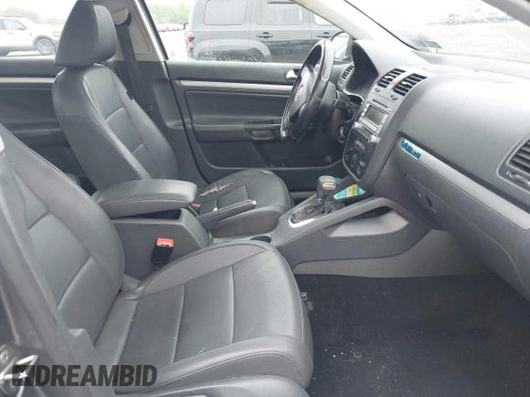2009 Volkswagen Jetta SE with VIN 3VWRZ71K99M121820, listed as a IAAI auction lot 42458066 with 177,287 mi miles and . Bid and sale history available at DreamBid. Image 5.
