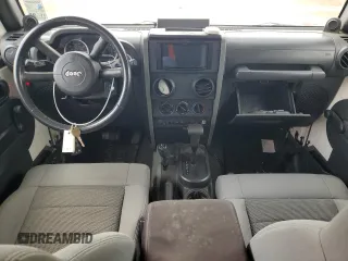 2008 Jeep Wrangler Rubicon z VIN 1J8GA69198L614736, wystawiony jako Copart lot #50826545 z przebiegiem 124 801 mil mil oraz Czysty tytuł • Clean title. Historia ofert i sprzedaży dostępna na DreamBid. Obrazek 8.